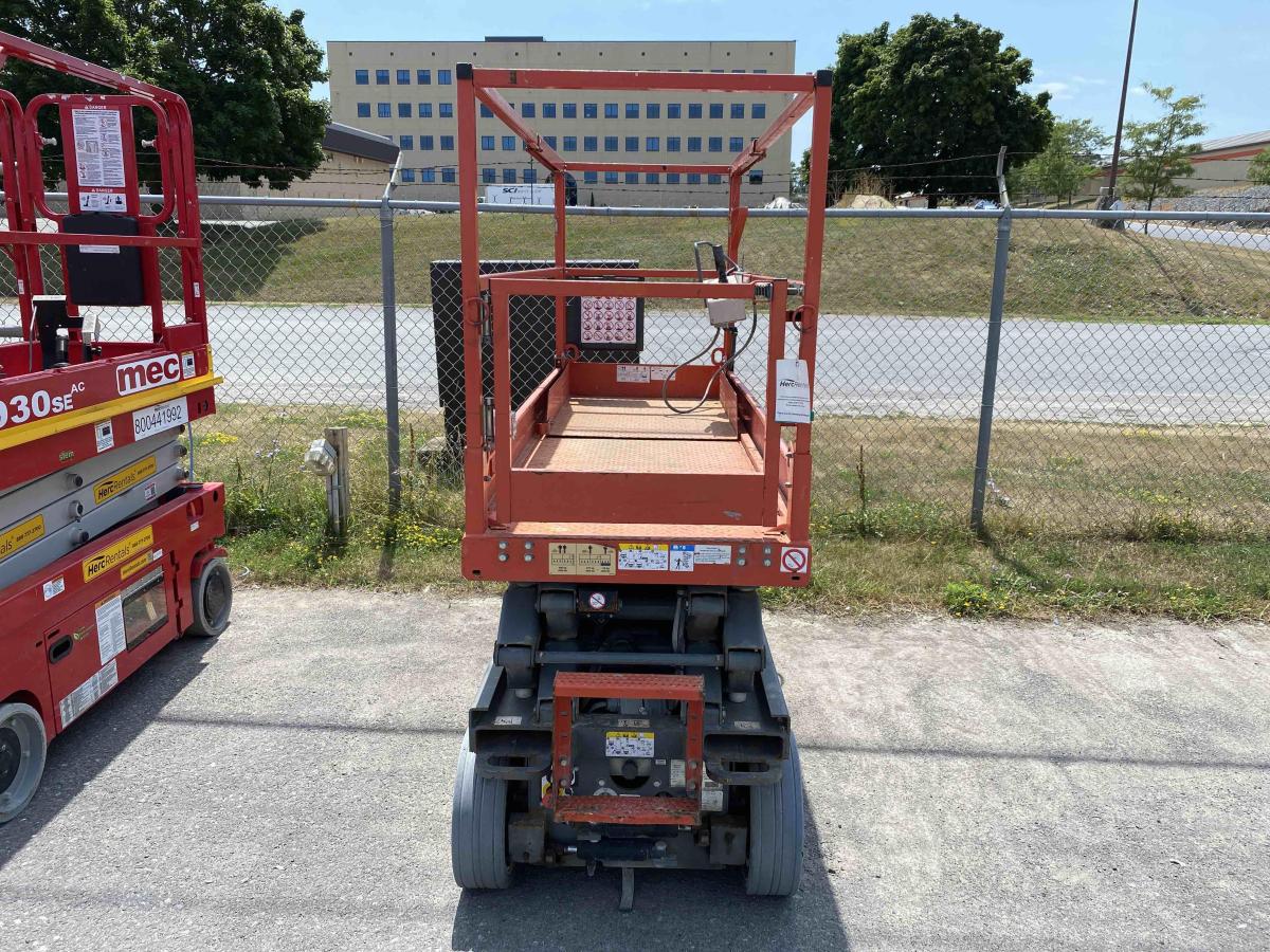 2018 Skyjack SJ-3220-8