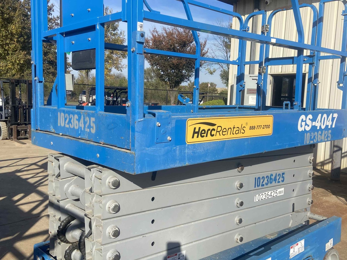 2018 Genie GS-4047