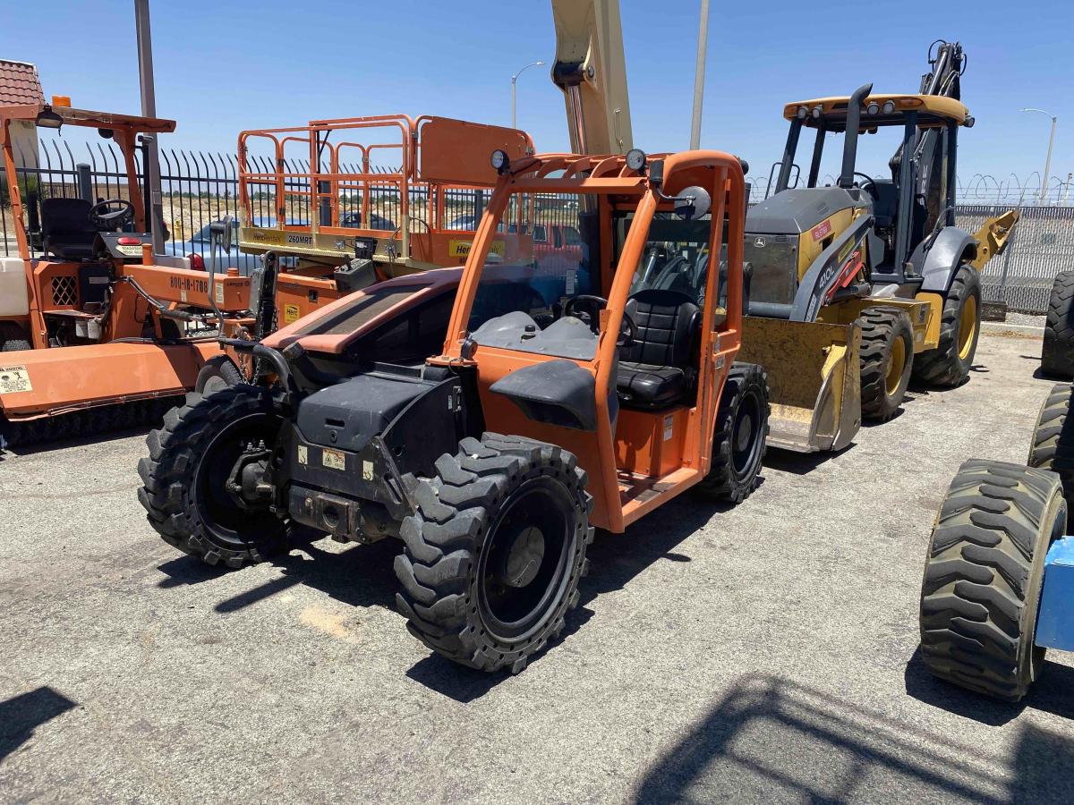 2016 JLG G5-18A