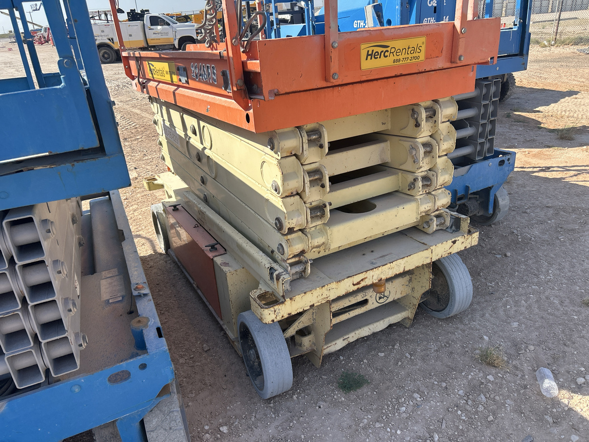 2015 JLG 3248RS-2