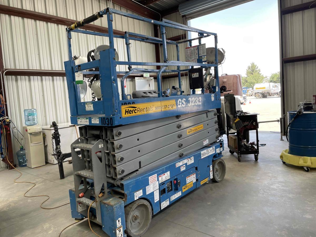 2017 Genie GS-3232-1