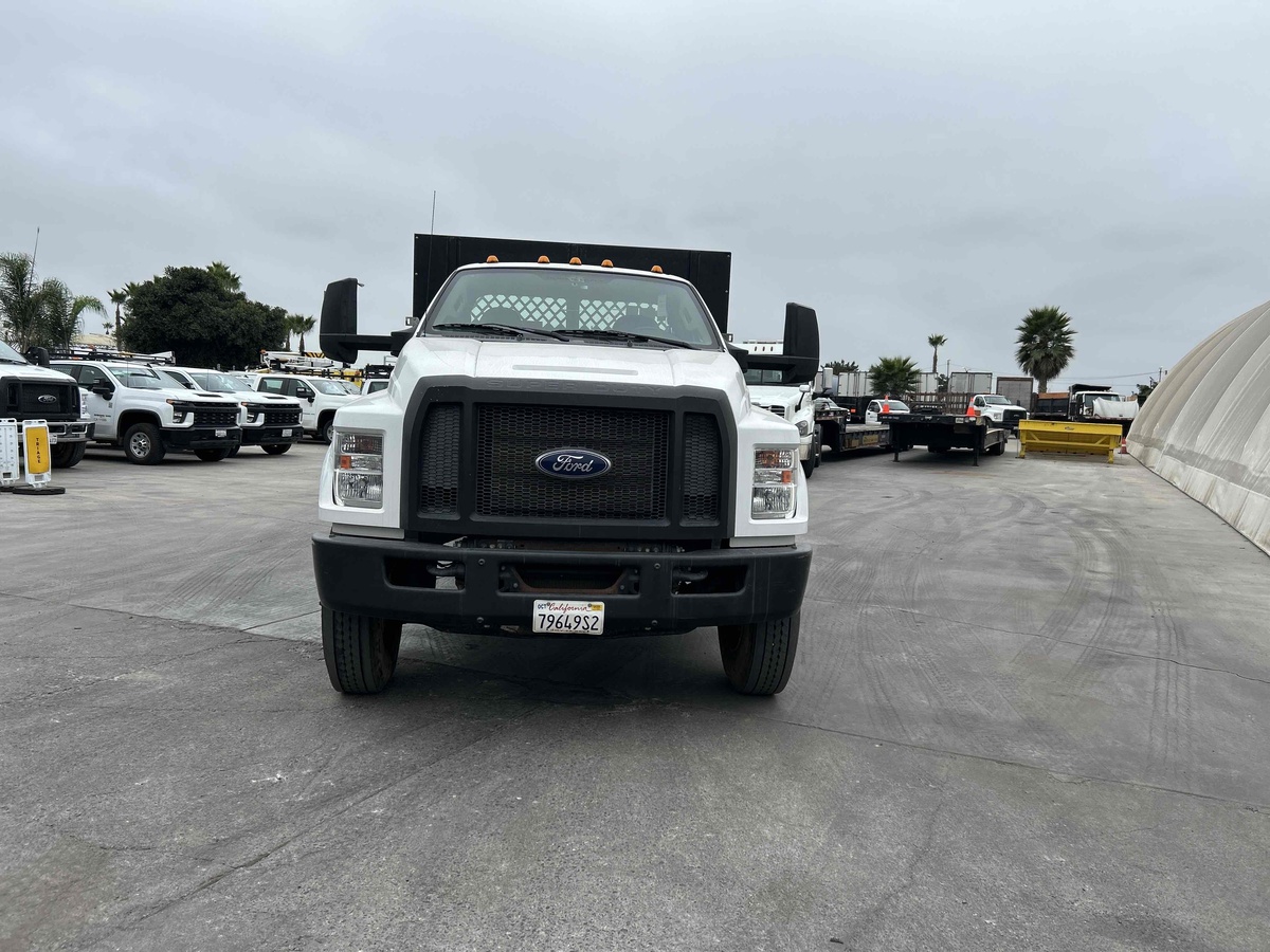 2019 Ford F750-2