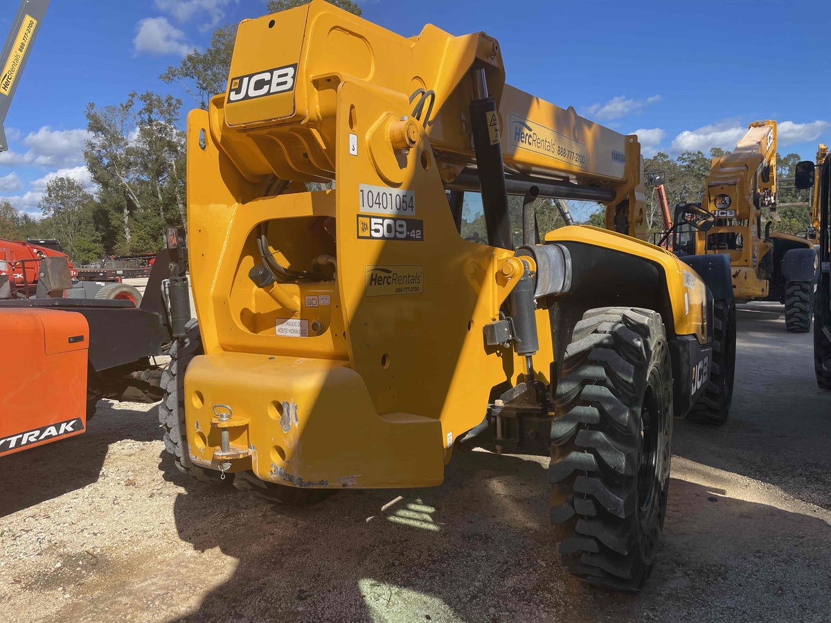 2023 JCB 509-42-3
