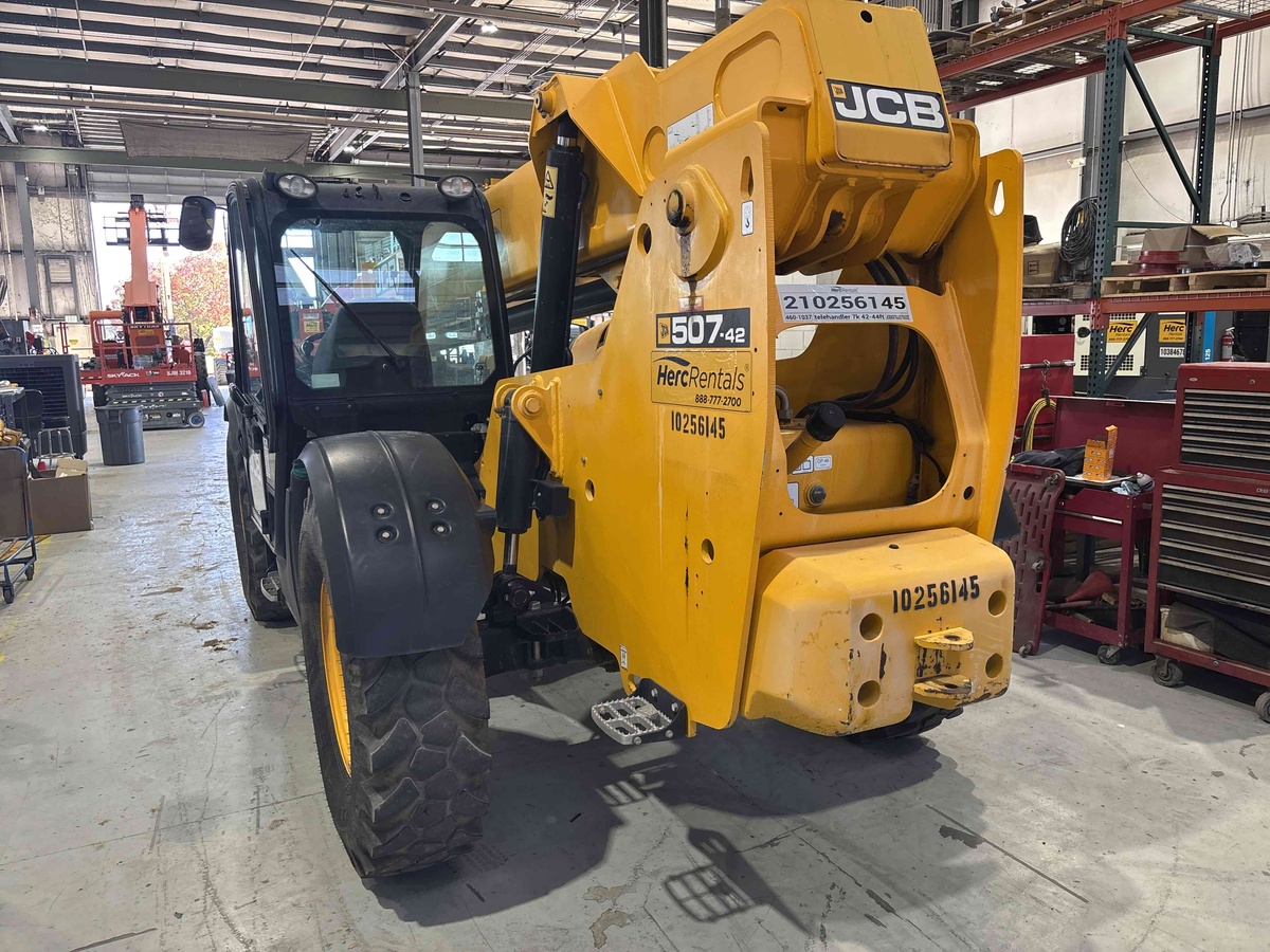 2018 JCB 507-42-3