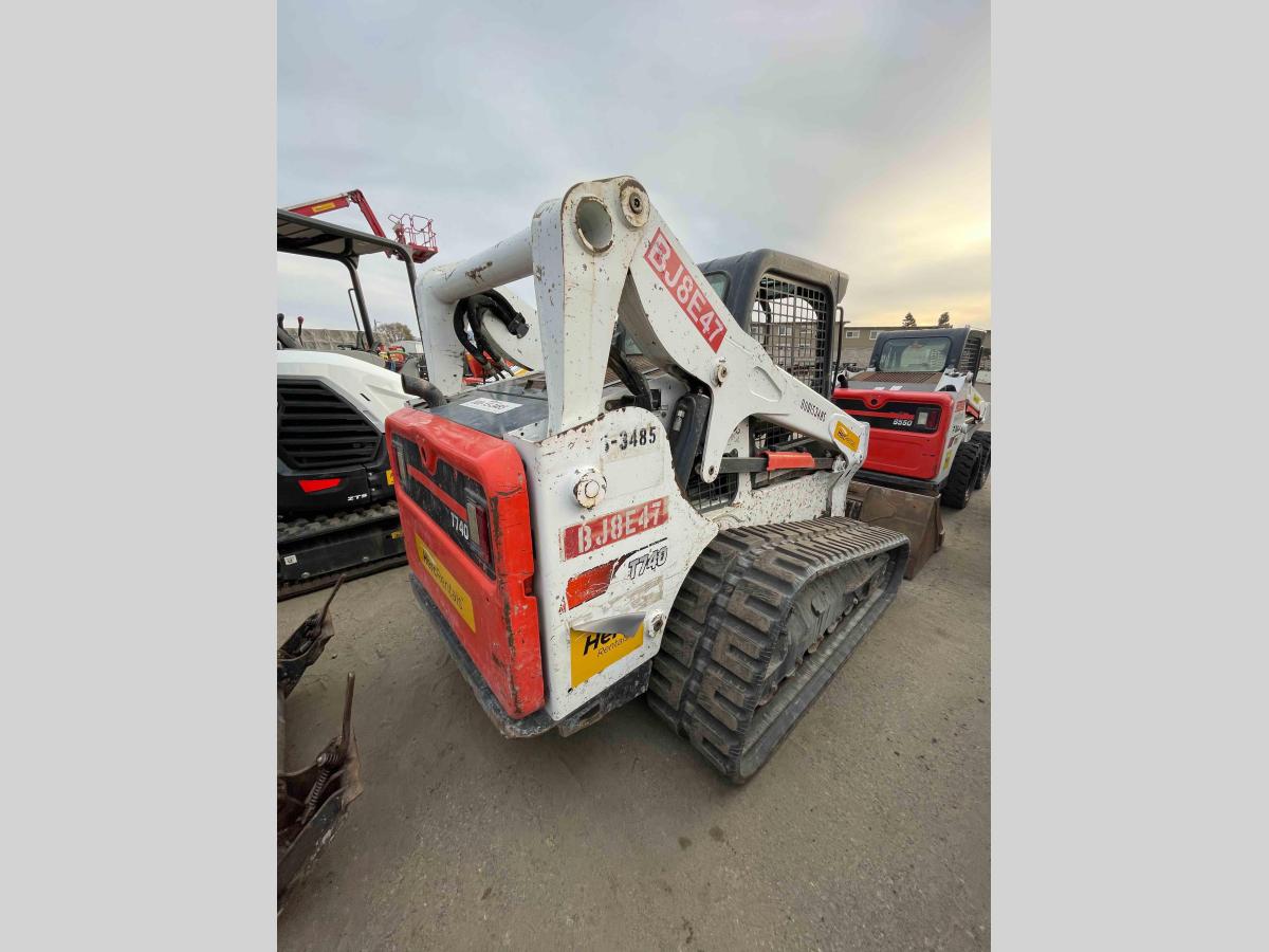 2017 Bobcat T740