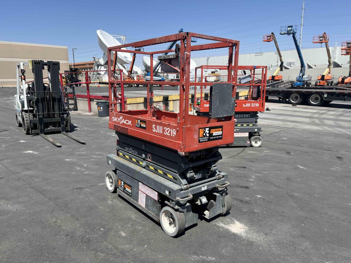2017 Skyjack SJ3219