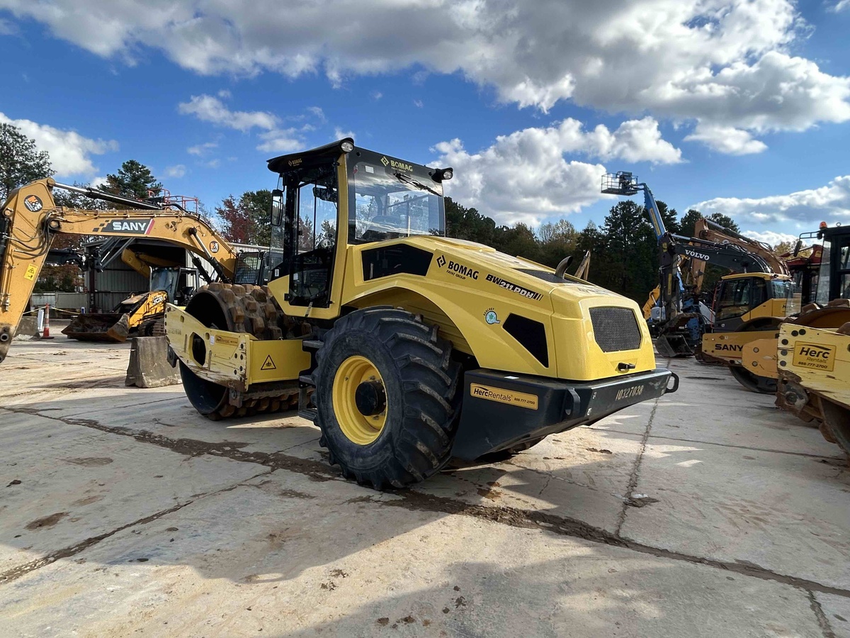 2021 BOMAG BW 211 PDH-5-5