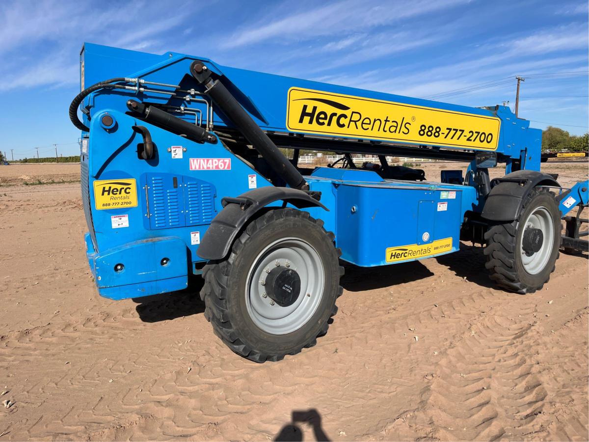 2017 Genie GTH-1056