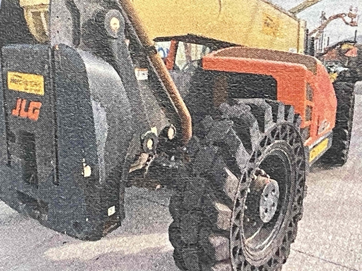 2018 JLG 1255-2