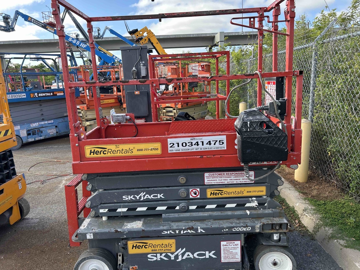 2021 Skyjack SJ3219-1