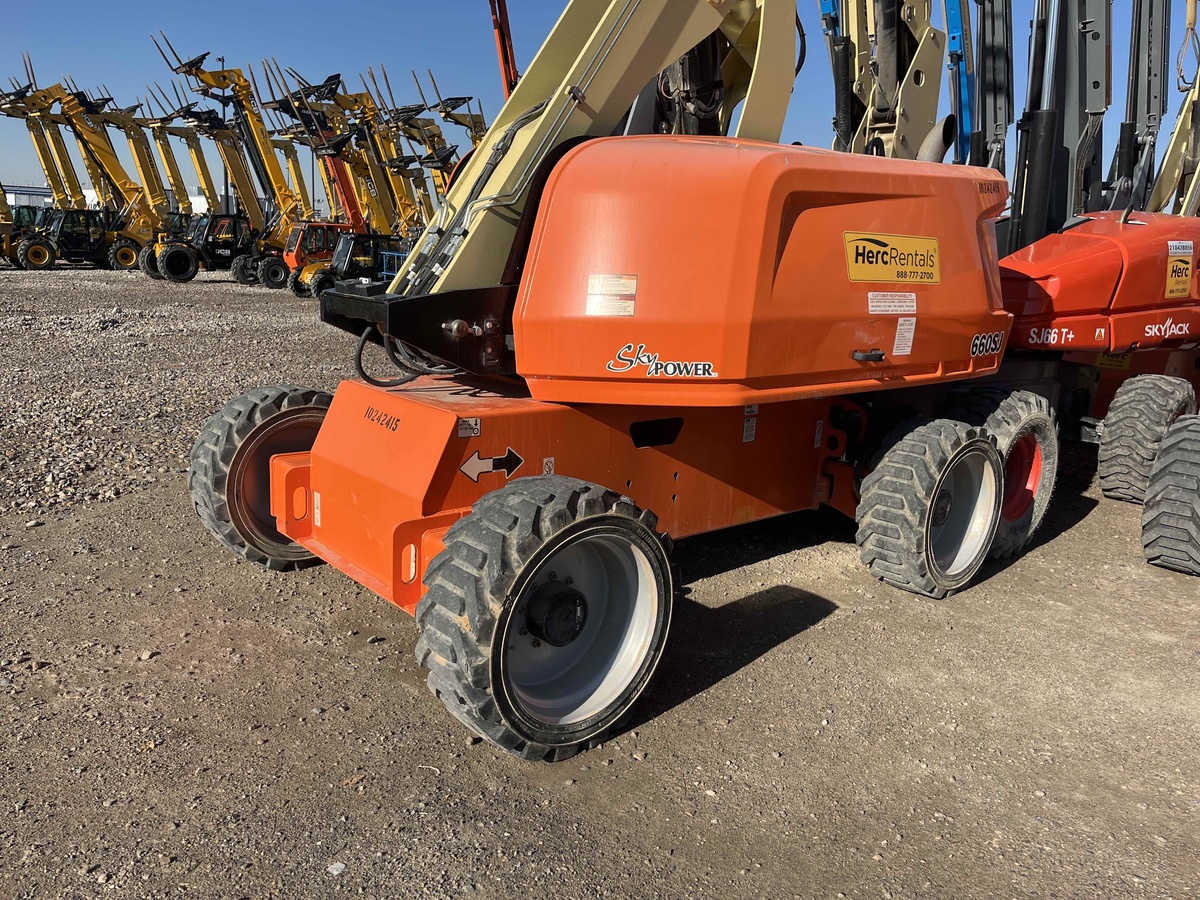 2018 JLG 660SJ