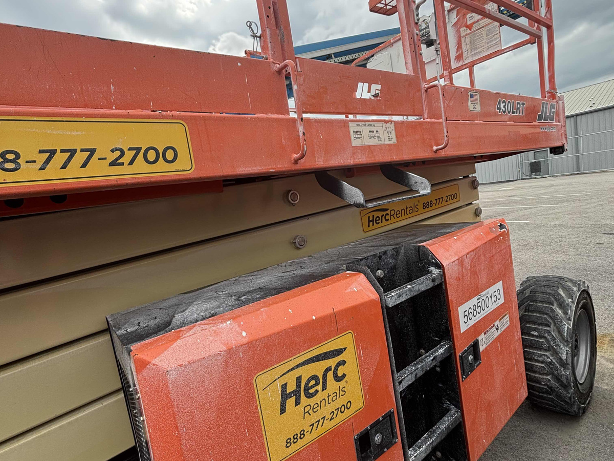 2018 JLG 430LRT