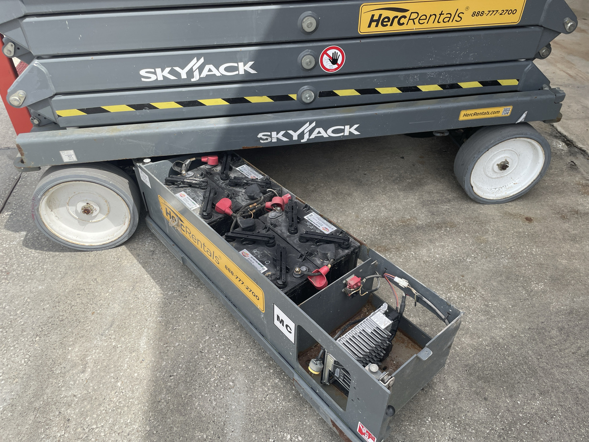 2019 Skyjack SJ4740-7