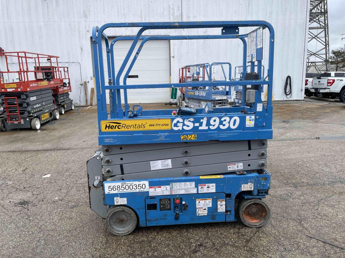 2018 Genie GS-1930