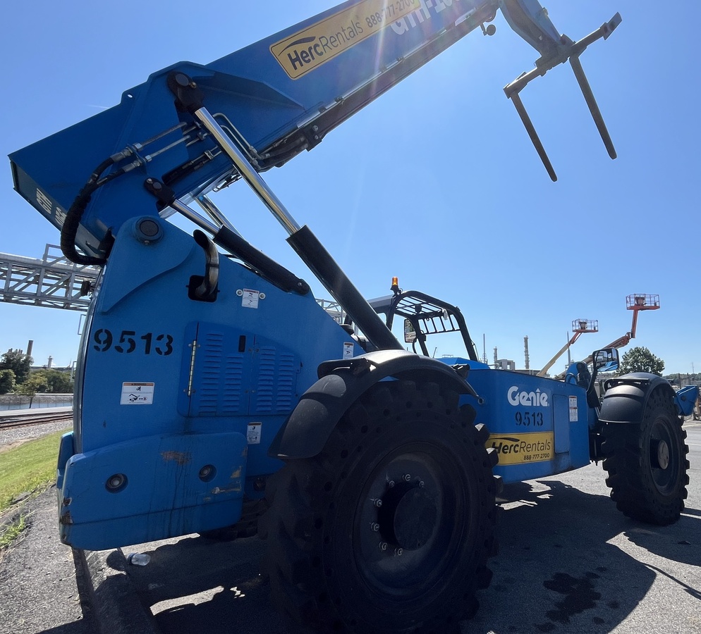 2018 Genie GTH-1056-4