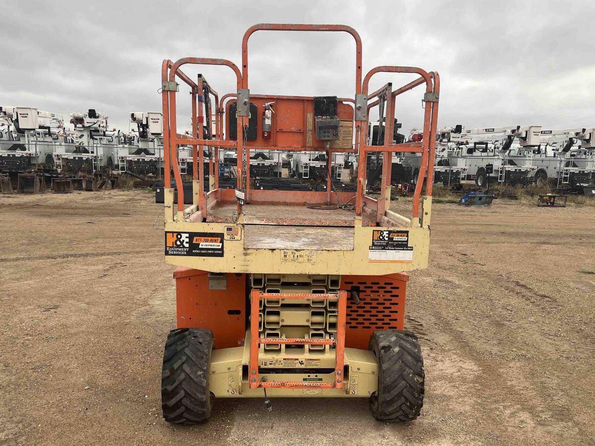 2017 JLG 260MRT-12