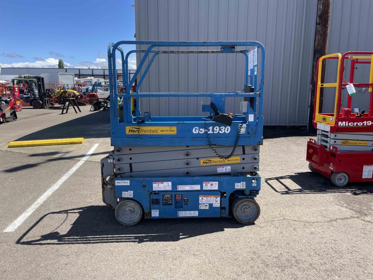 2018 Genie GS-1930
