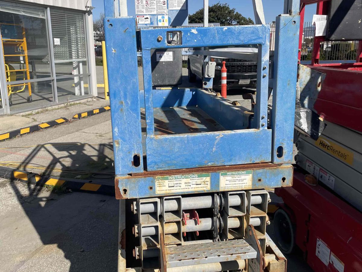 2019 Genie GS-1930