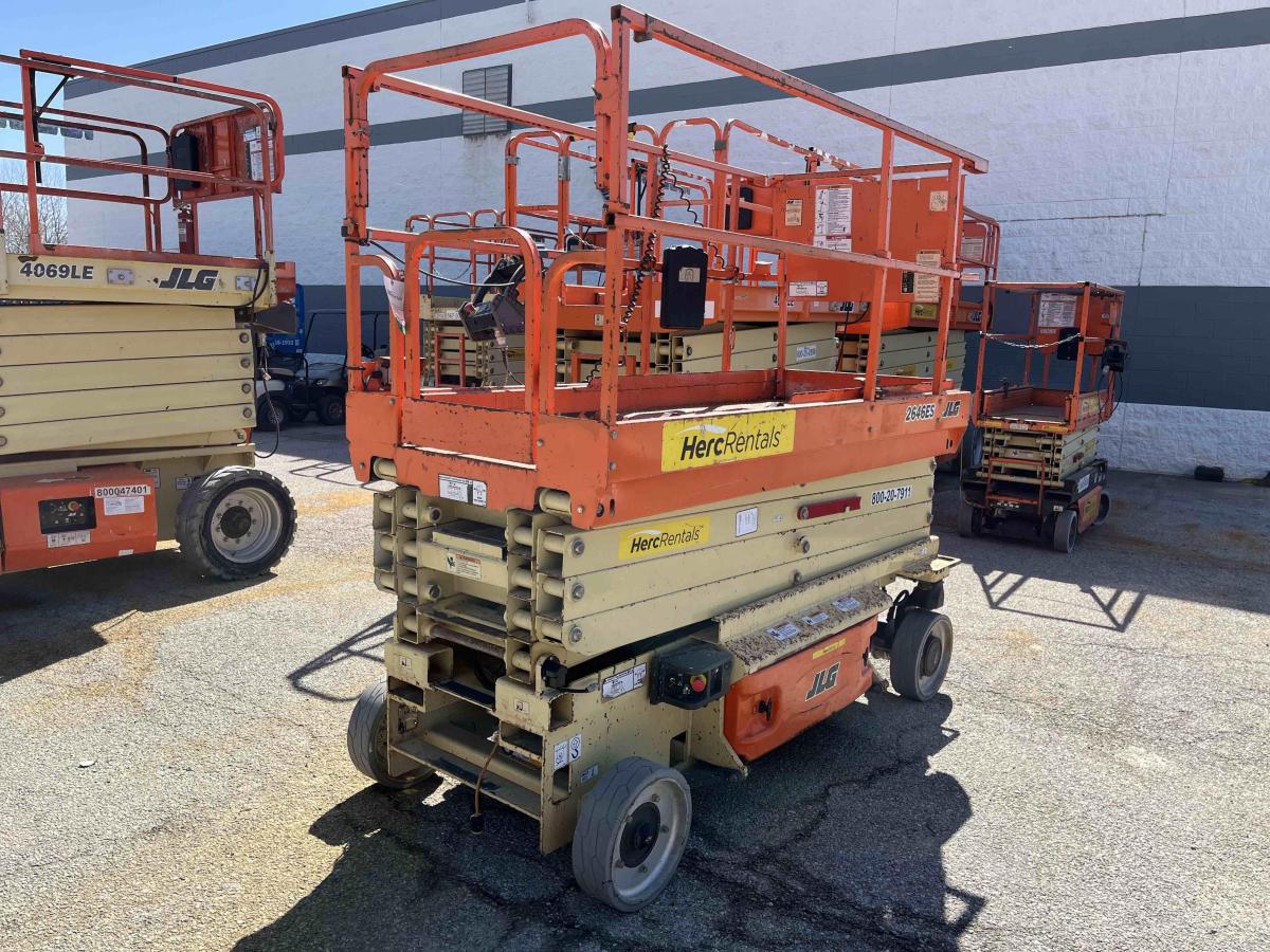 2018 JLG 2646ES
