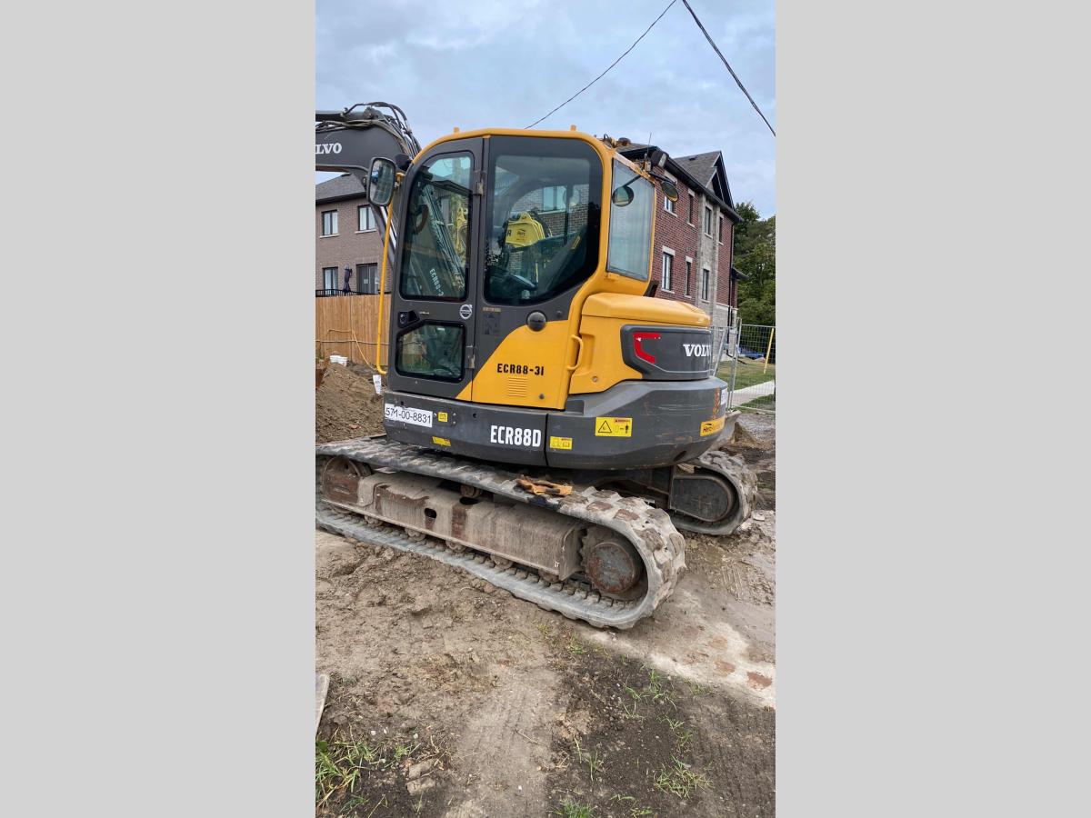 2017 Volvo ECR88D