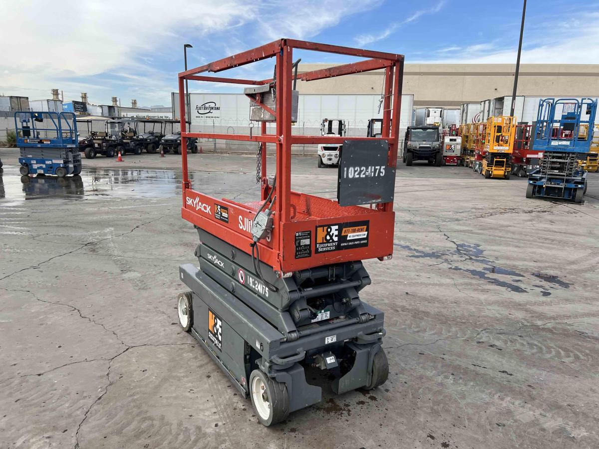 2017 Skyjack SJ3219