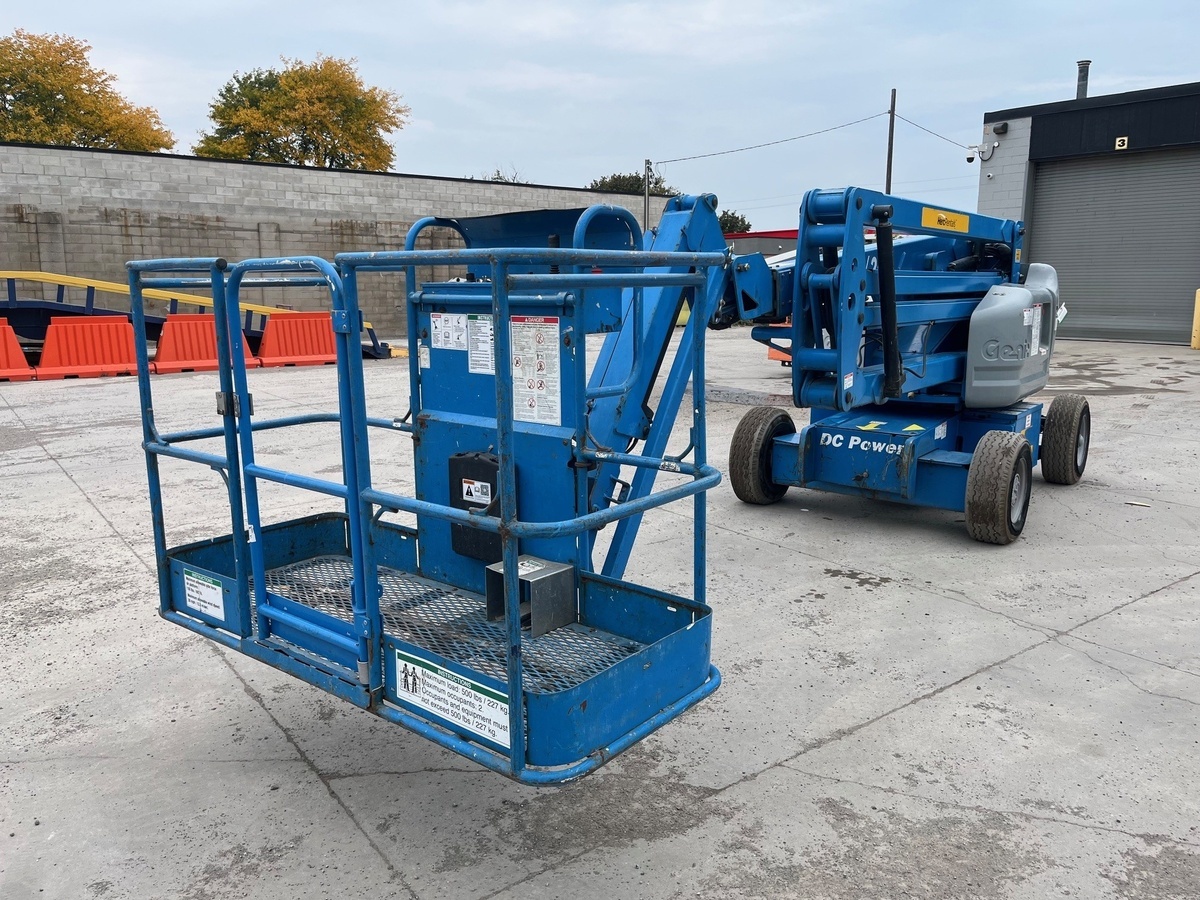 2014 Genie Z-45/25-9