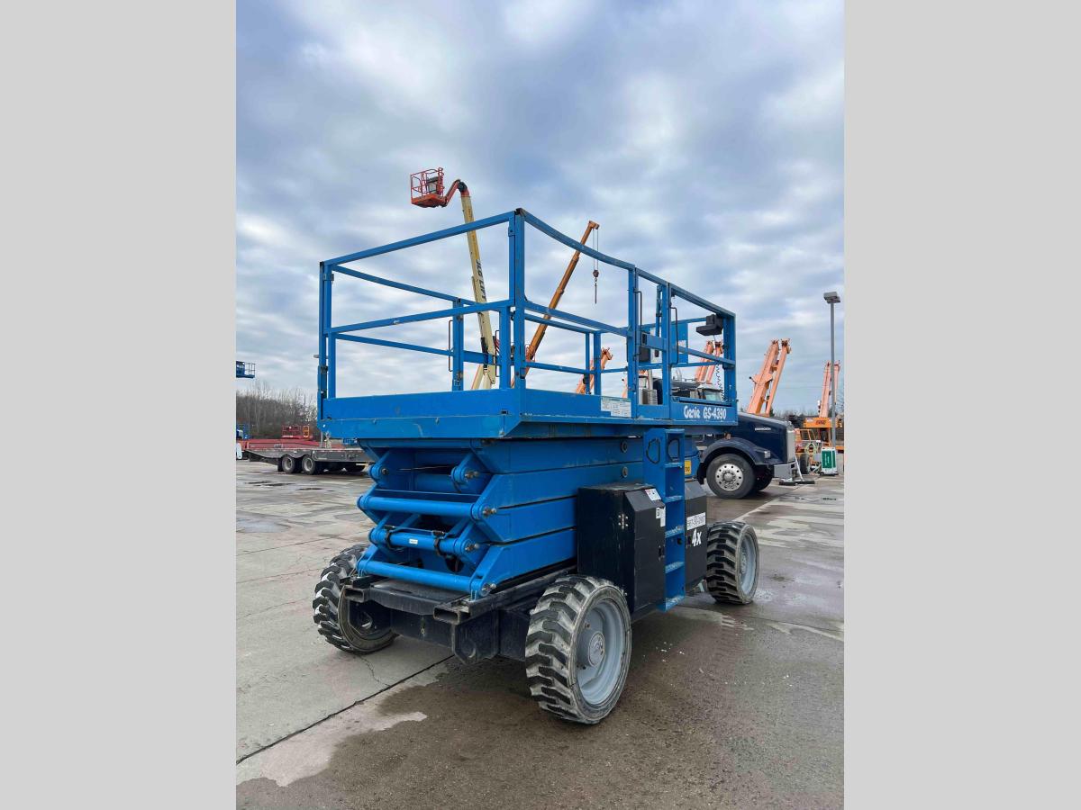 2015 Genie GS-4390 RT