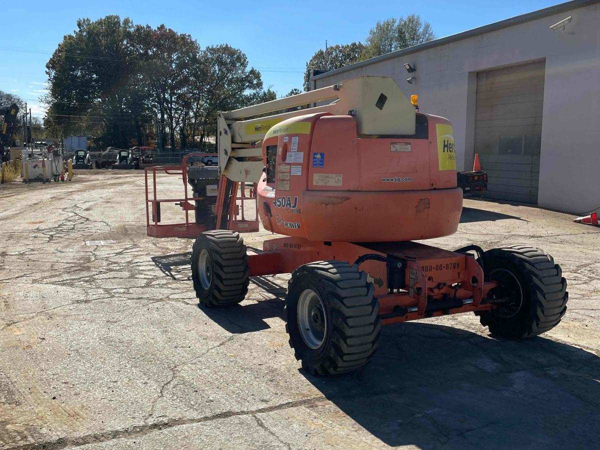 2014 JLG 450AJ