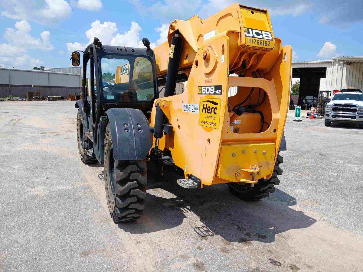 2018 JCB 509-42-5