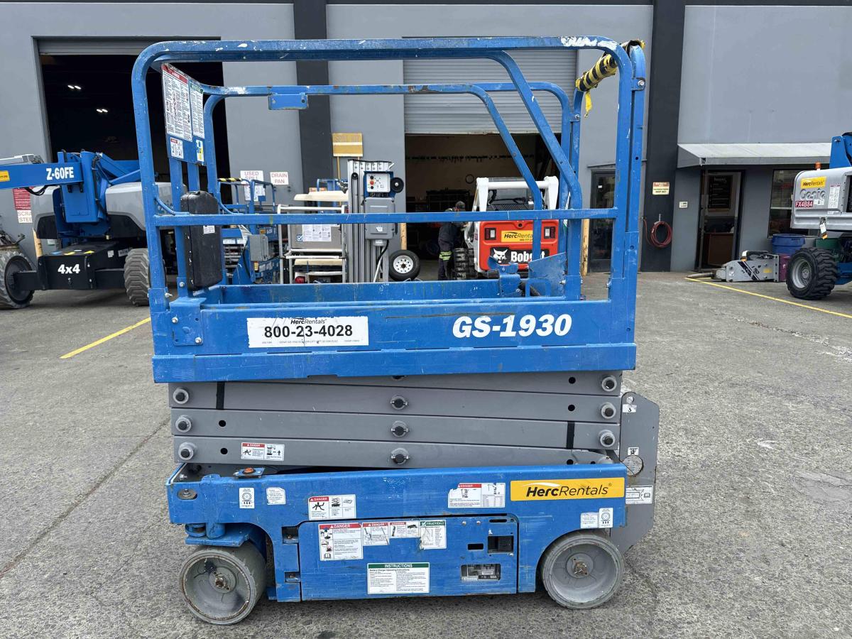 2018 Genie GS-1930