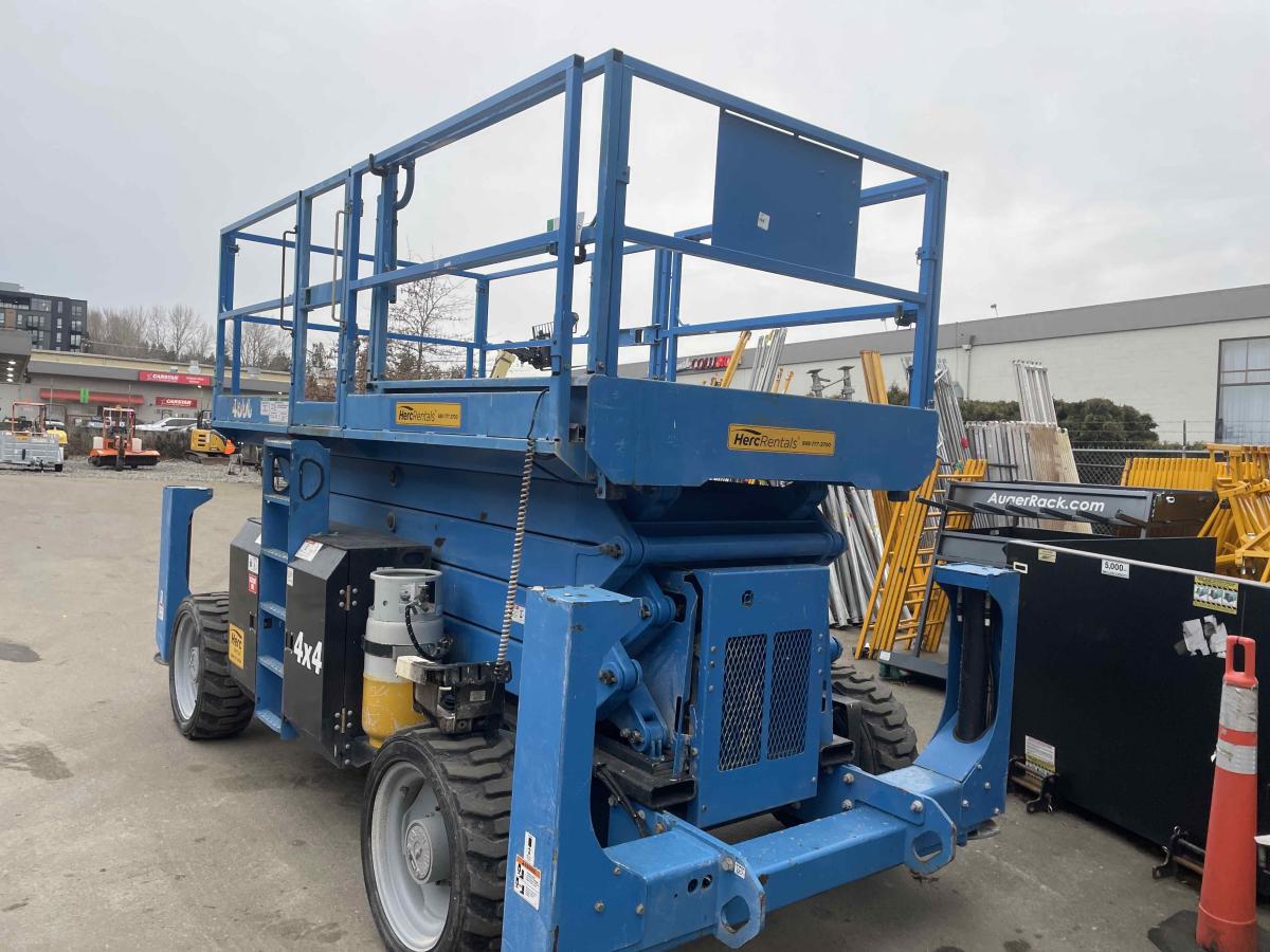 2018 Genie GS-4390 RT-3
