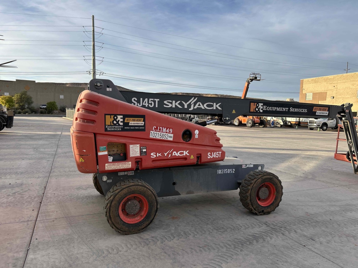 2017 Skyjack SJ45 T-2