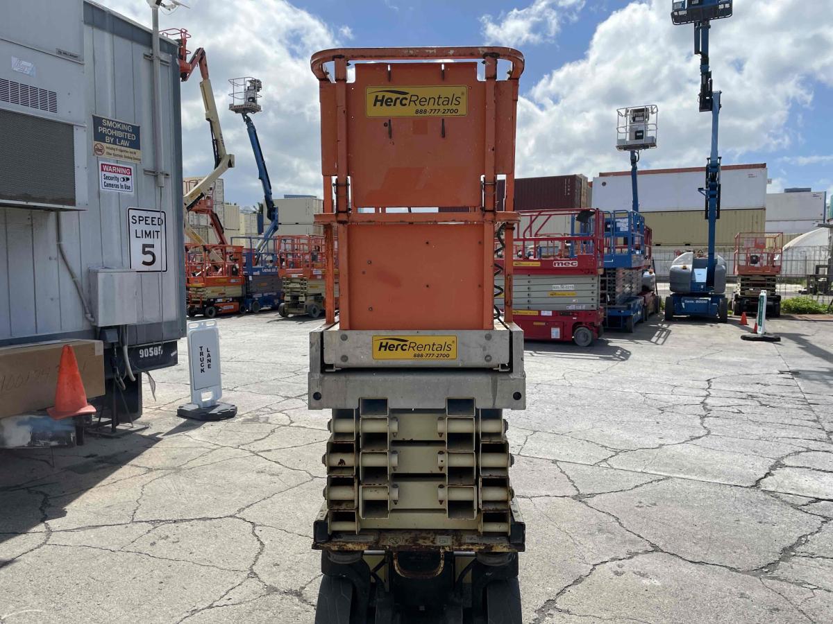 2012 JLG 2630ES