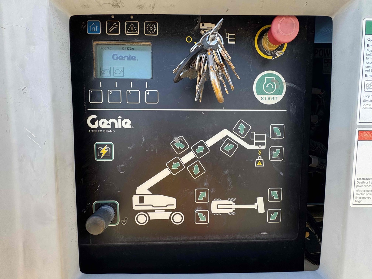 2018 Genie S-85-11