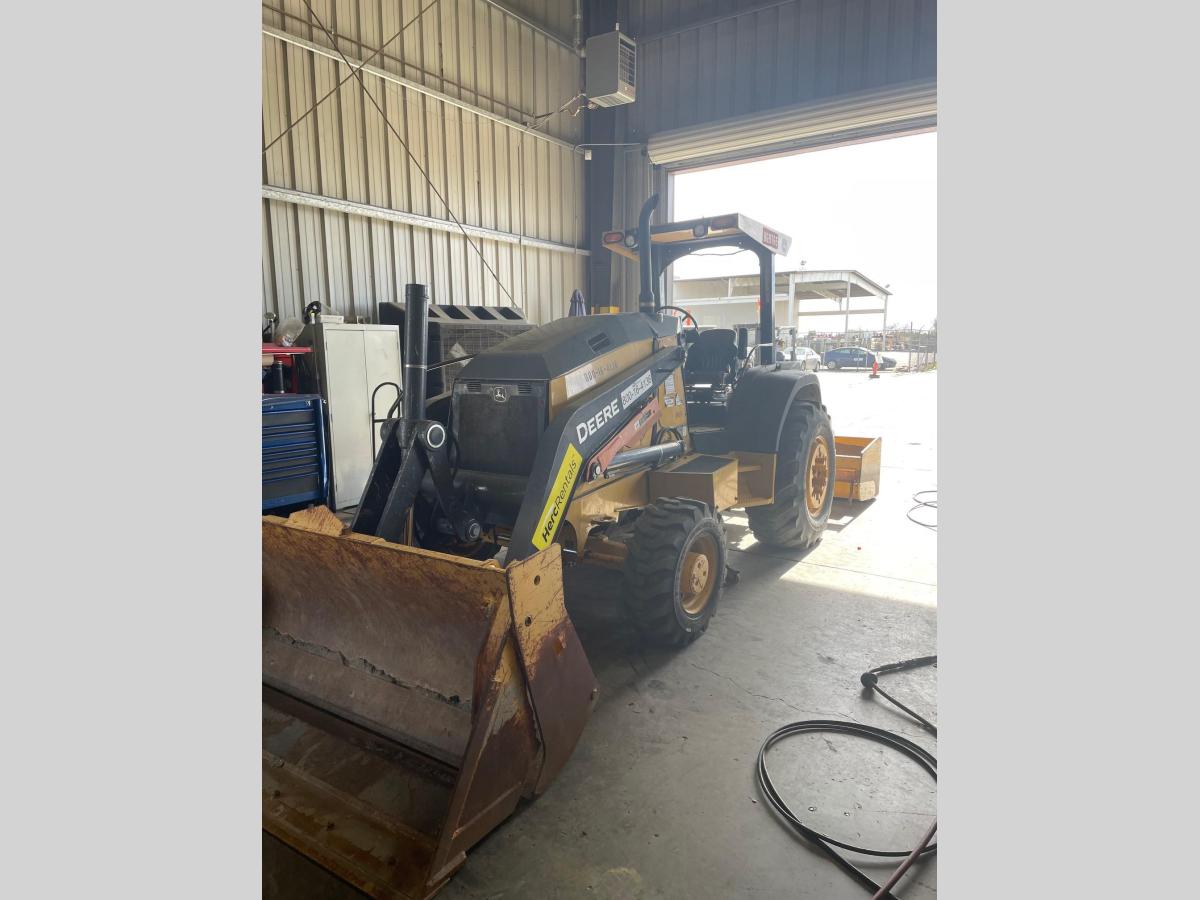 2017 John Deere 210LEP
