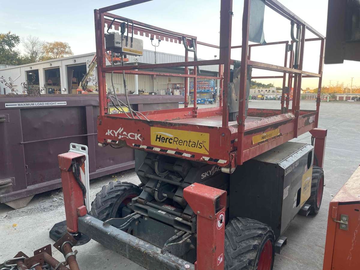 2016 Skyjack SJ-6826RT-6