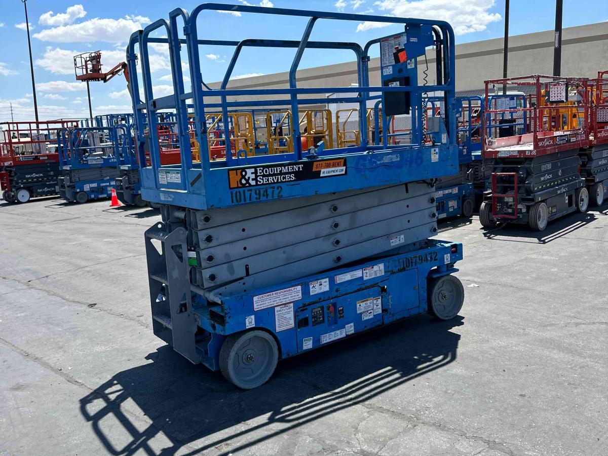 2016 Genie GS-3246