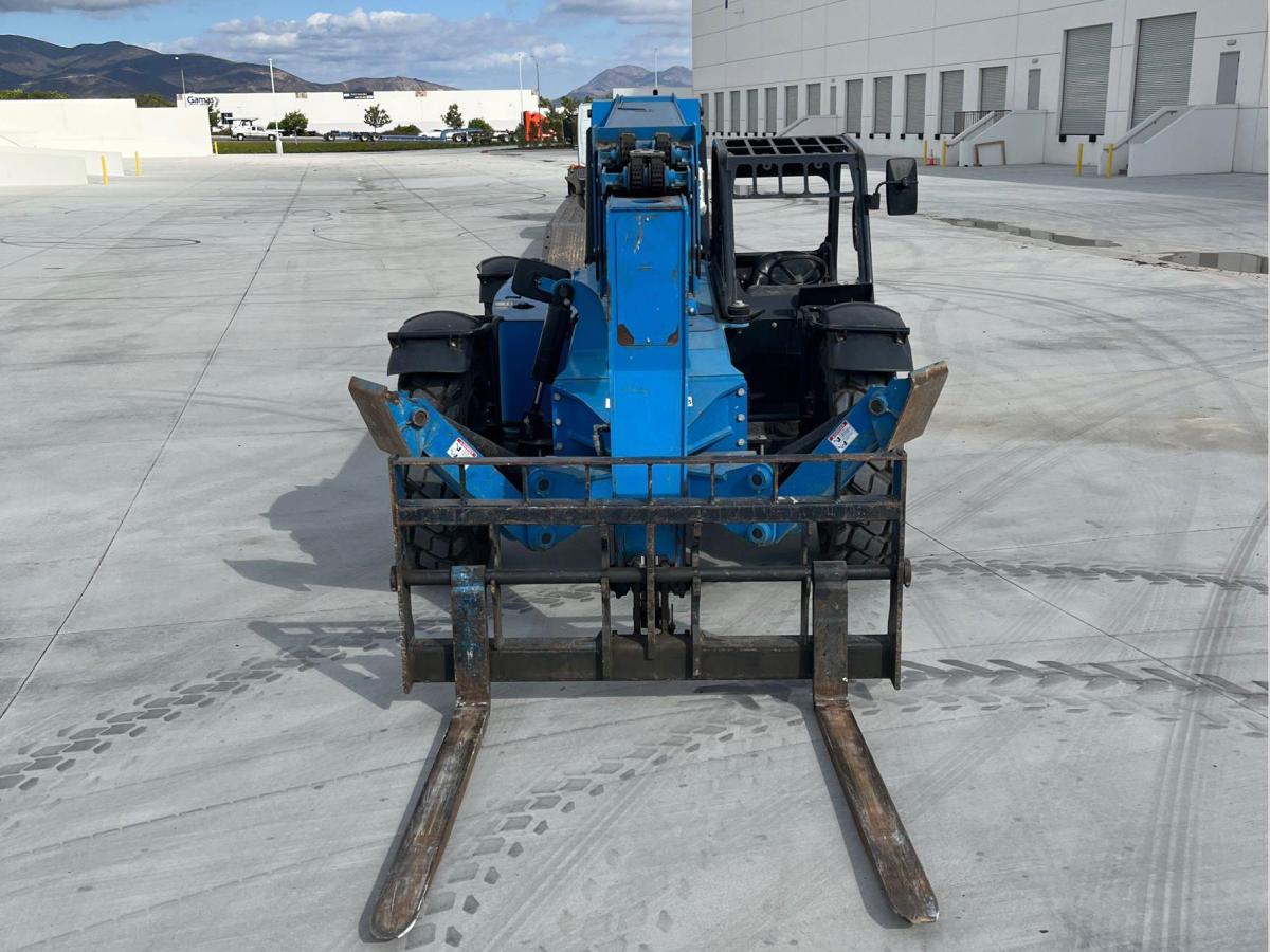2017 Genie GTH-1056-3
