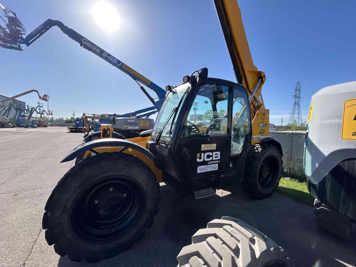 2022 JCB 507-42
