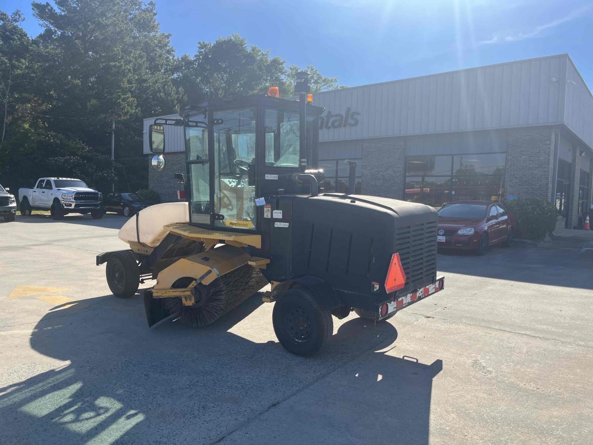 2018 LayMor SweepMaster 450-ST