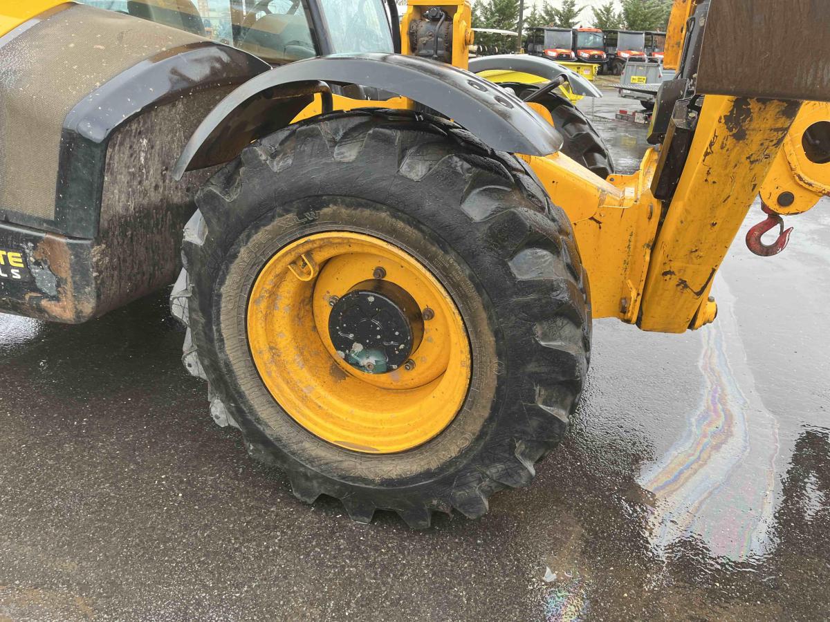 2018 JCB 510-56