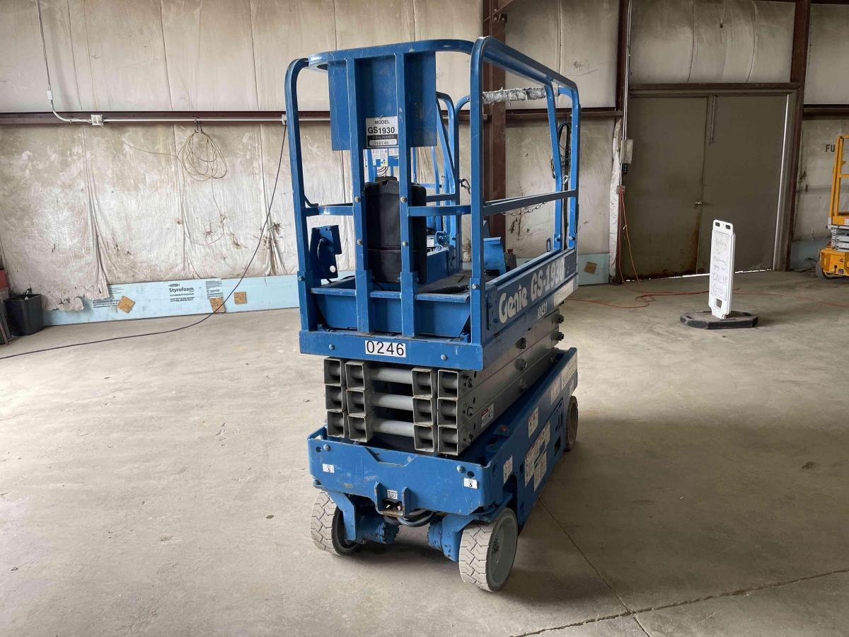 2018 Genie GS-1930