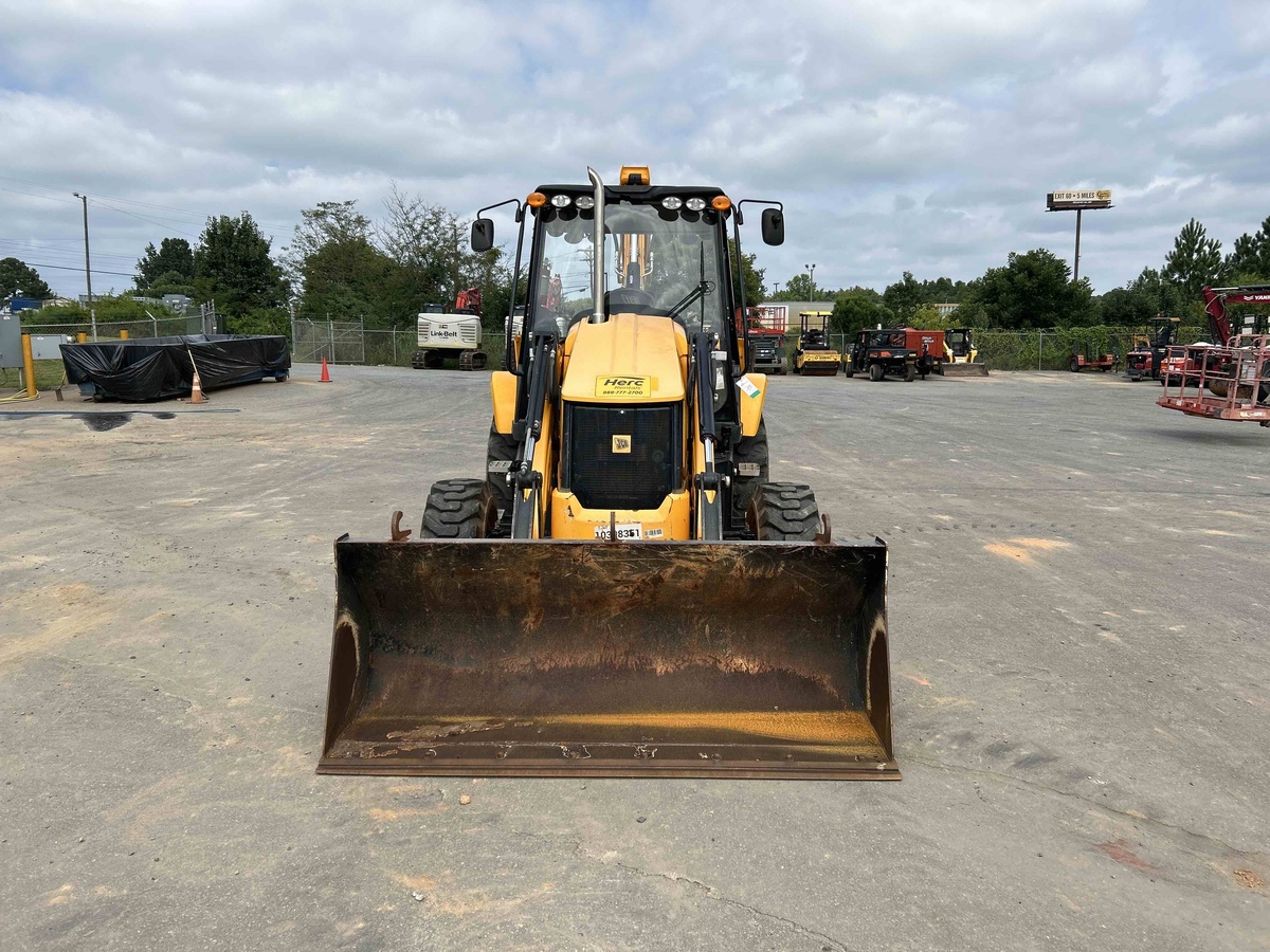 2022 JCB 3CX-3