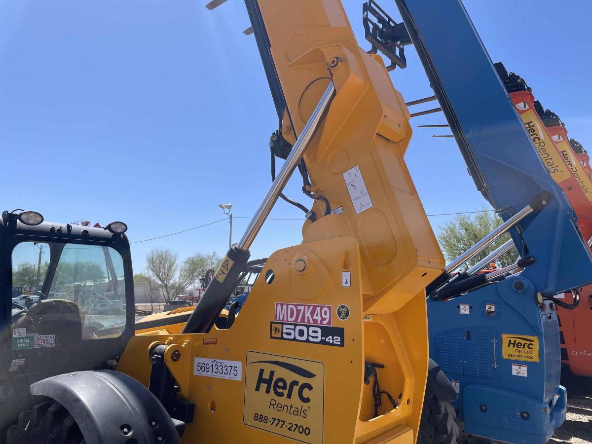 2023 JCB 509-42