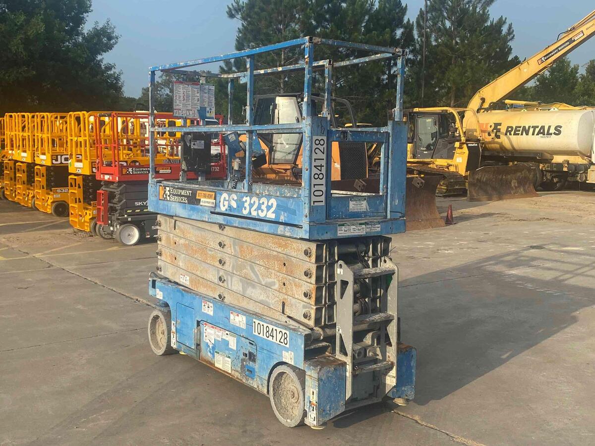 2016 Genie GS-3232-4