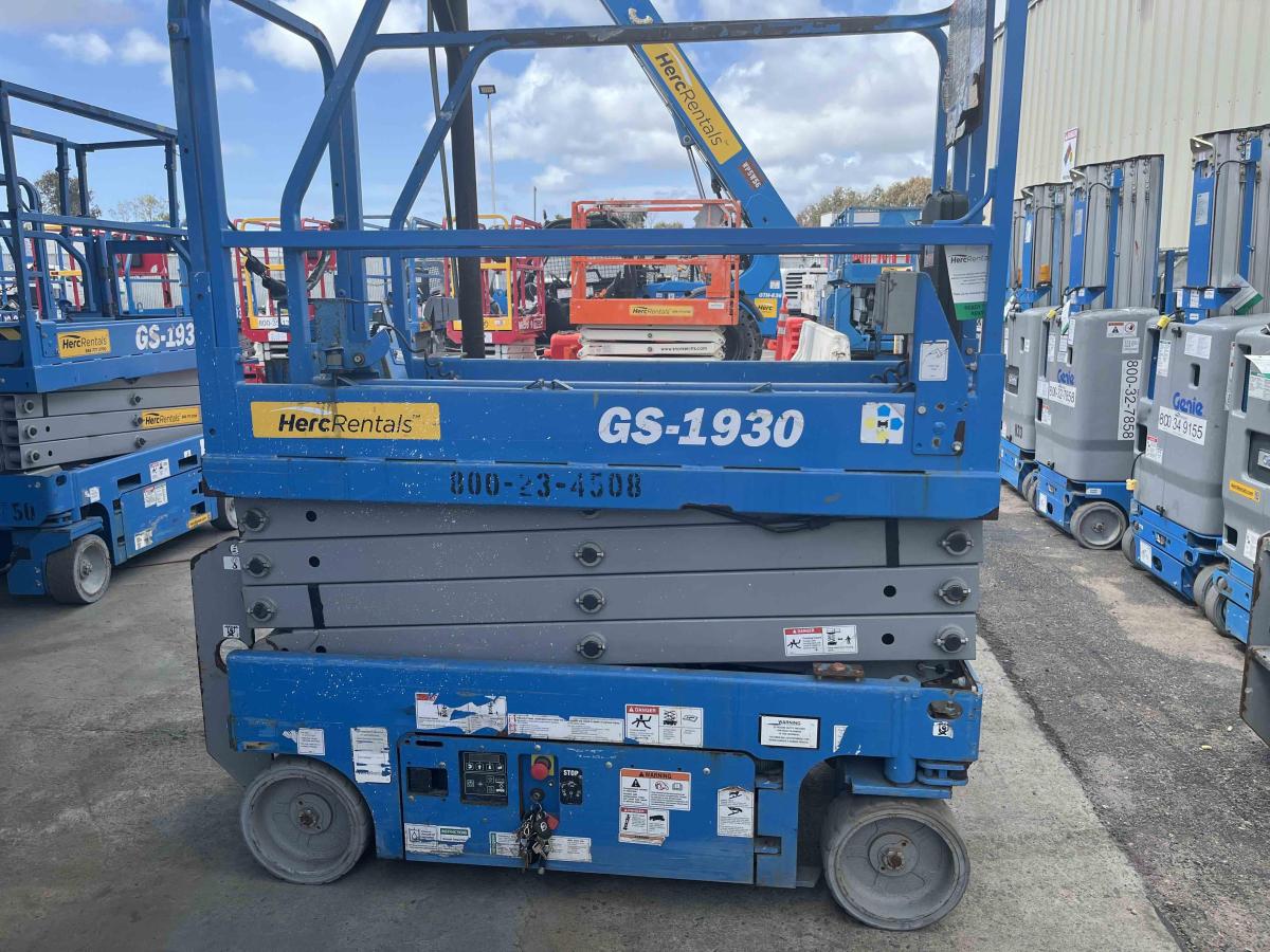 2018 Genie GS-1930