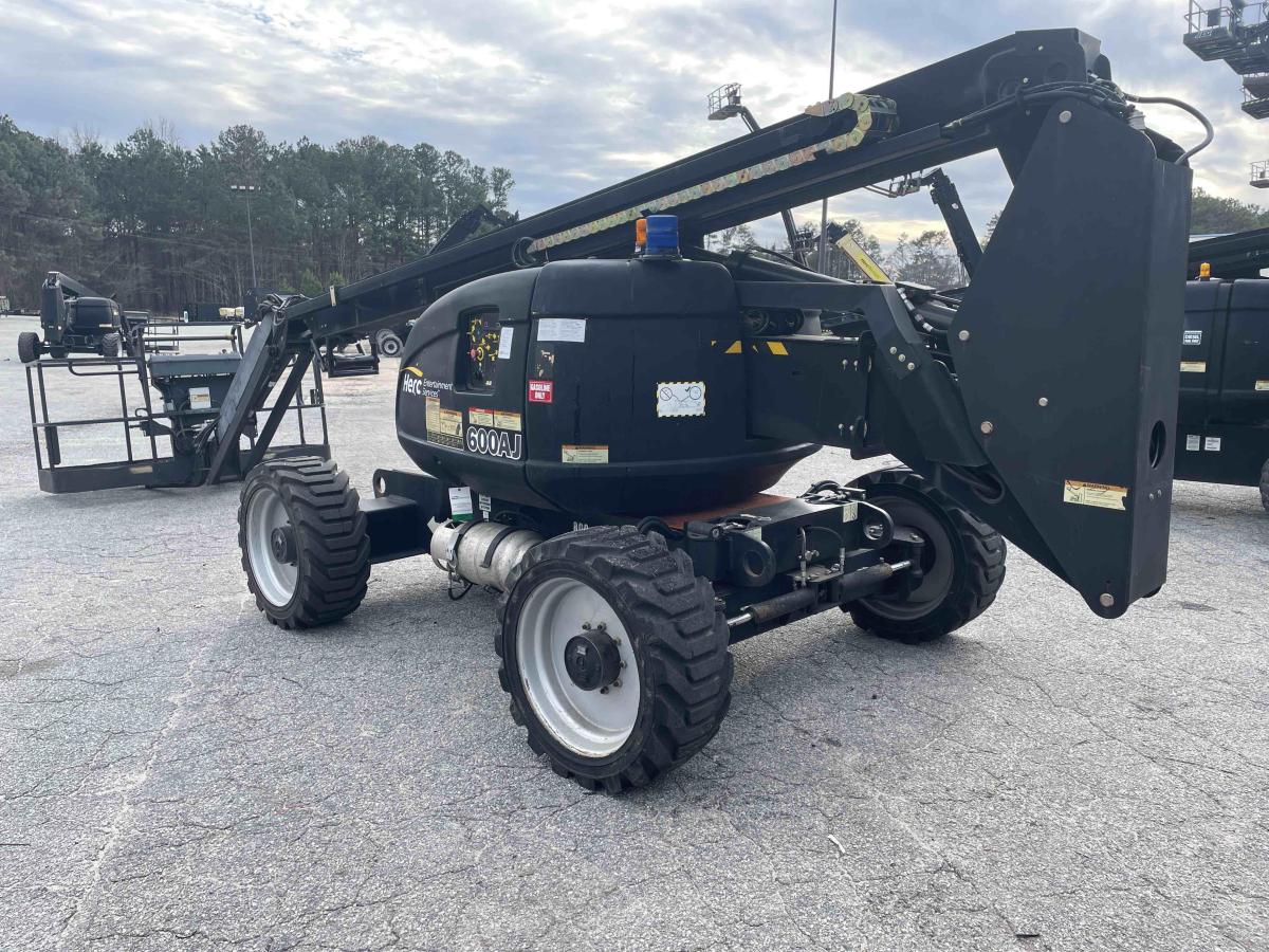 2015 JLG 600AJ