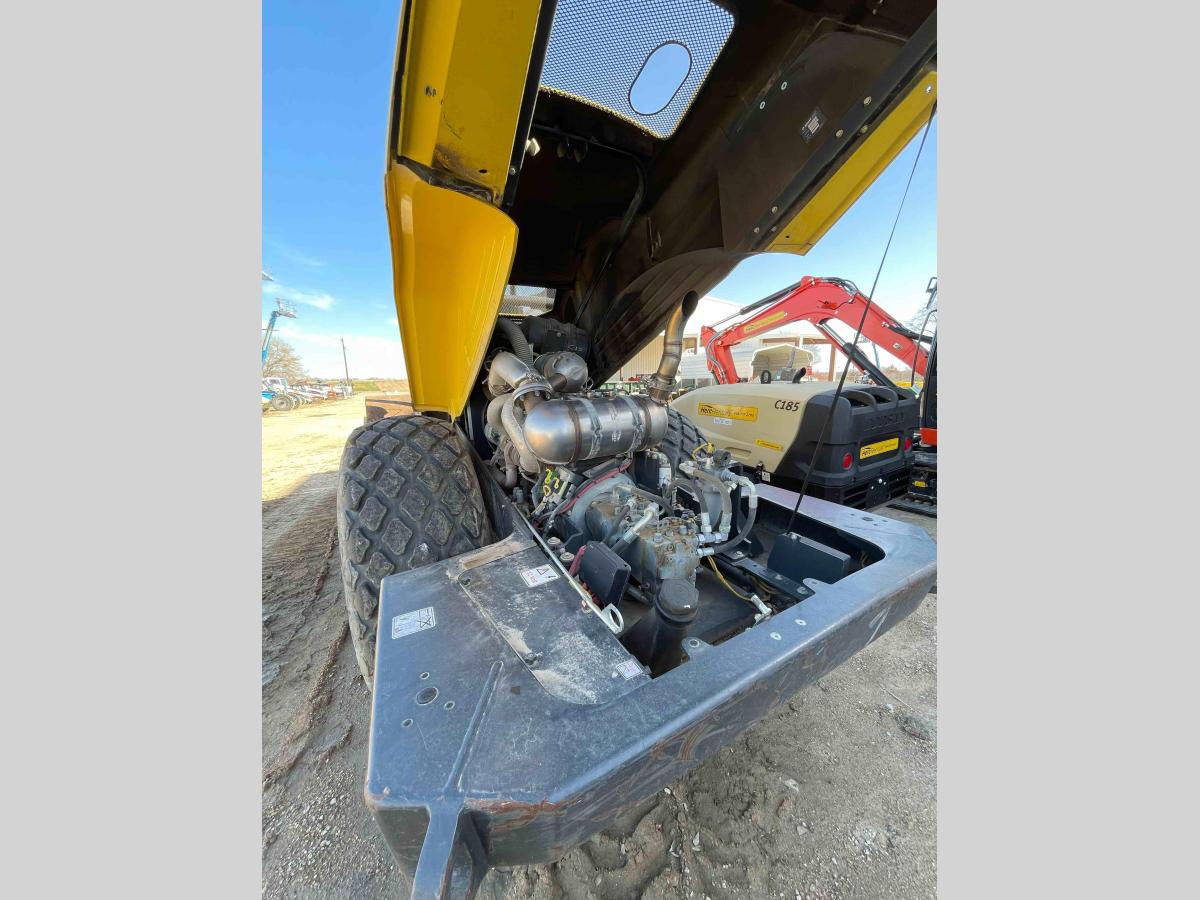2017 BOMAG BW211D-5