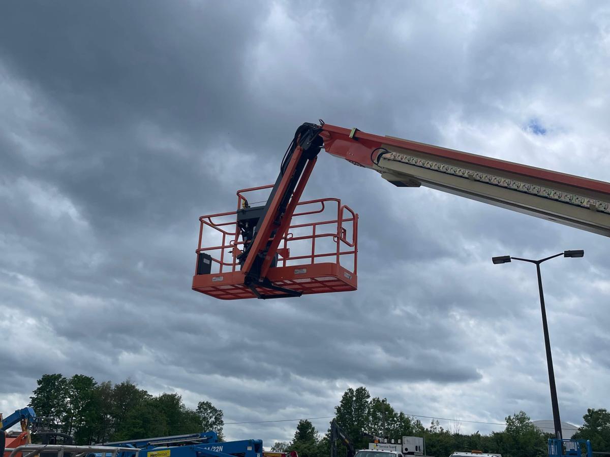 2007 JLG 660SJ