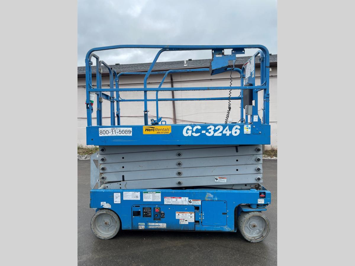 2016 Genie GS-3246